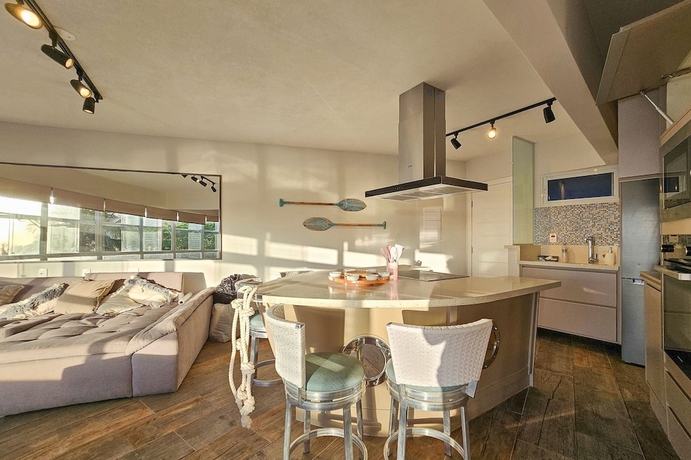 Imagen de la habitación del Hotel Condom&iacute;nio Praias do Guaruj&aacute;. Foto 16
