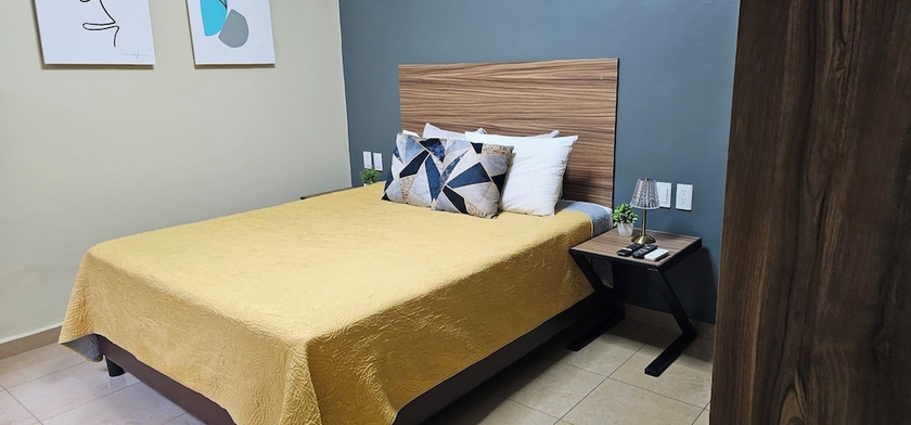 Imagen de la habitación del Hotel Condominio Brillante GDL. Foto 1