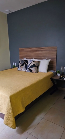 Imagen de la habitación del Hotel Condominio Brillante GDL. Foto 2