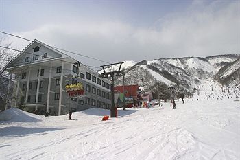 Imagen de los interiores del Hotel Condominium Hakuba Goryu, Hakuba. Foto 12