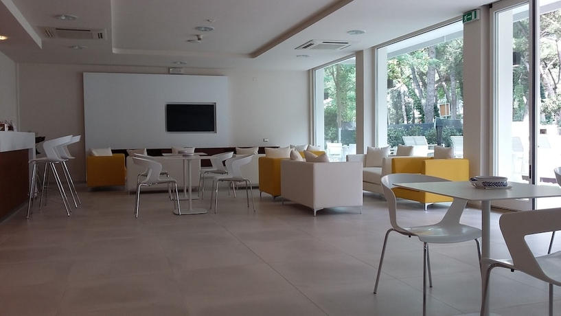 Imagen del bar/restaurante del Hotel Condor, Cervia. Foto 2