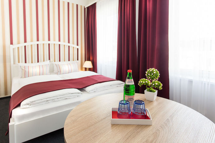 Imagen de la habitación del Hotel Condor, Hamburgo. Foto 6