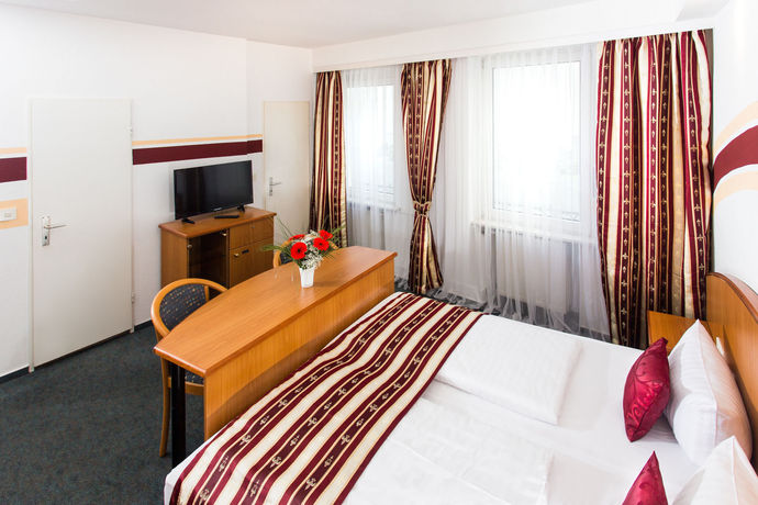 Imagen de la habitación del Hotel Condor, Hamburgo. Foto 14