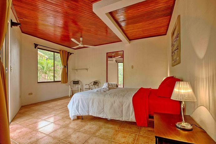 Imagen de la habitación del Hotel Condor Lodge. Foto 8