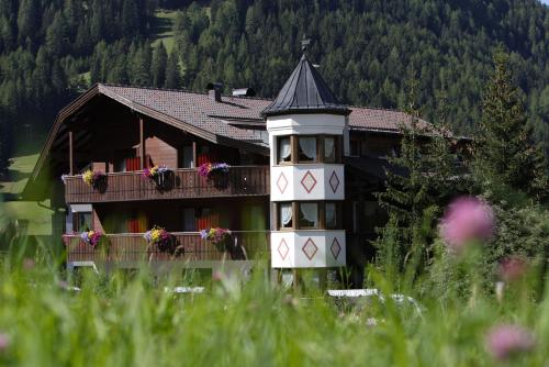 Imagen general del Hotel Condor, Selva di Val Gardena. Foto 3