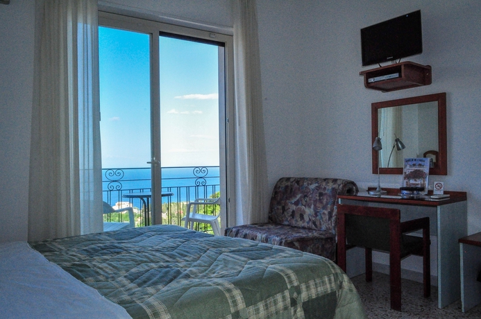 Imagen de la habitación del Hotel Condor, Spisone. Foto 3