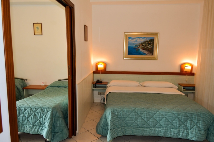 Imagen de la habitación del Hotel Condor, Spisone. Foto 7