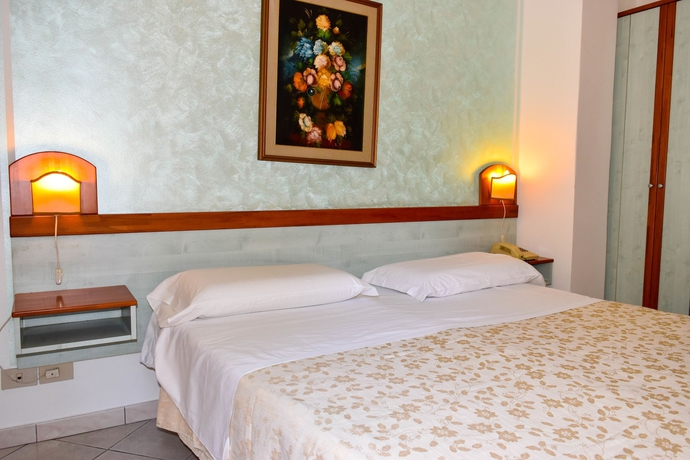 Imagen de la habitación del Hotel Condor, Spisone. Foto 9