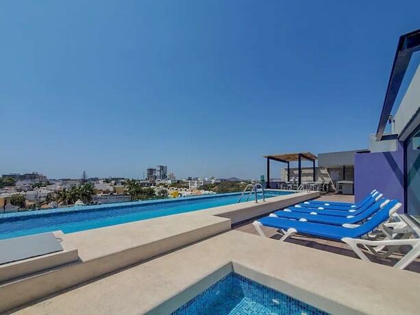 Imagen general del Hotel Condos Sabalo T. Foto 4