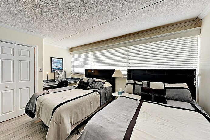Imagen de la habitación del Hotel Condos by Beach Vacations North. Foto 11
