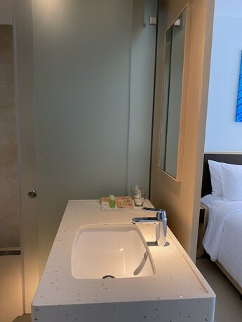 Imagen de la habitación del Hotel Condotel Cam Ranh Beach Resort. Foto 15