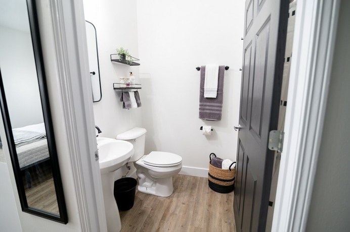 Imagen de la habitación del Hotel Conestoga Quarters. Foto 5
