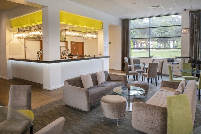 Imagen del bar/restaurante del Hotel Conference Aston. Foto 5