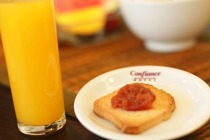 Imagen de la habitación del Hotel Confiance Centro Cívico. Foto 12