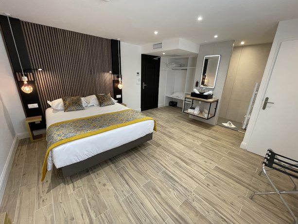 Imagen de la habitación del Hotel Confidentiel hôtel. Foto 14