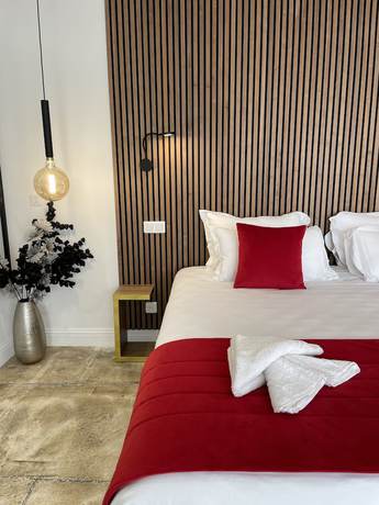 Imagen de la habitación del Hotel Confidentiel hôtel. Foto 16