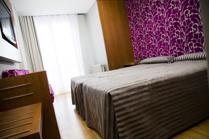 Imagen de los interiores del Hotel Confort Braseros. Foto 6