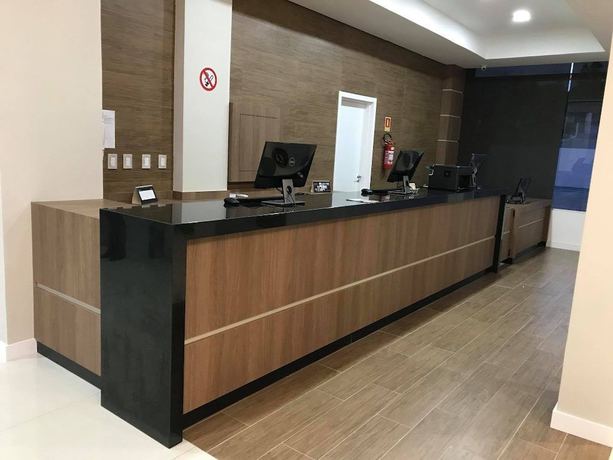 Imagen de los interiores del Hotel Confort Fronteira. Foto 16