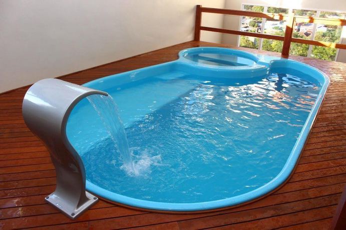 Imagen de la piscina del Hotel Confort Fronteira. Foto 20