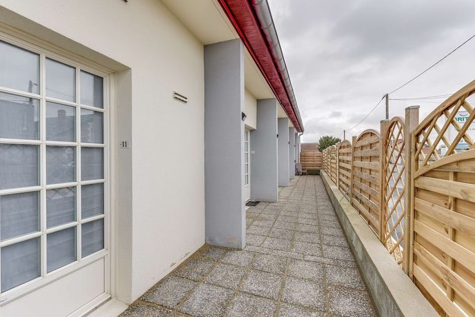 Imagen de la habitación del Hotel Confort H&ocirc;tel Thouars. Foto 9