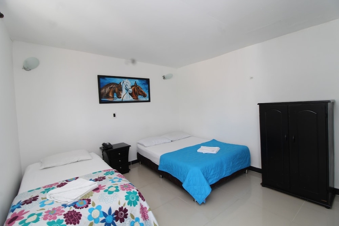 Imagen de la habitación del Hotel Confort Obelisk. Foto 10