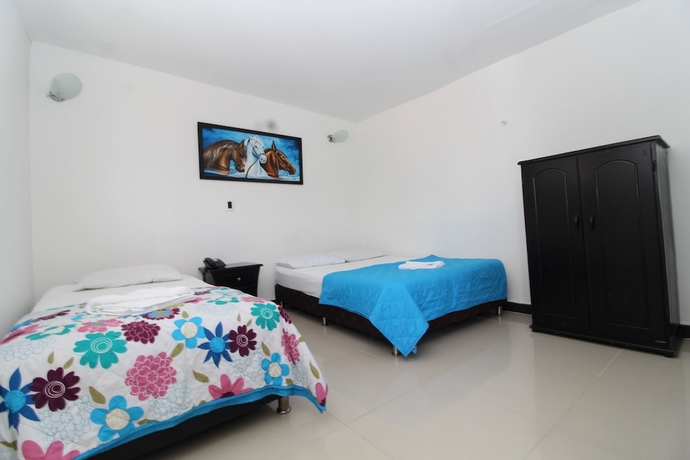 Imagen de la habitación del Hotel Confort Obelisk. Foto 12