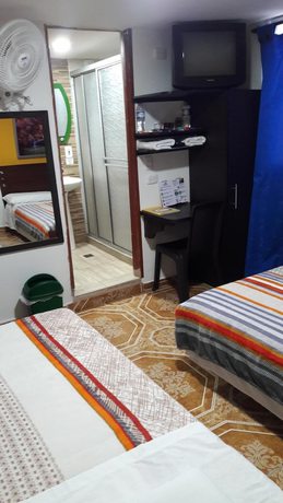 Imagen de la habitación del Hotel Confortel. Foto 1