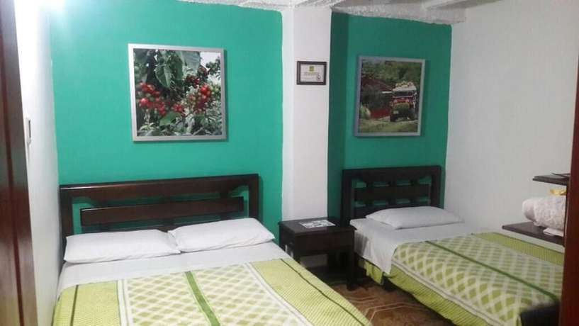 Imagen de la habitación del Hotel Confortel. Foto 3