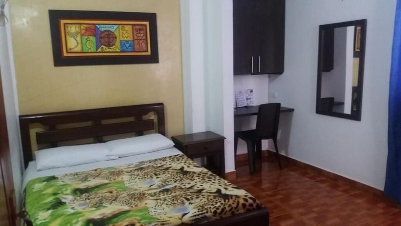 Imagen de la habitación del Hotel Confortel. Foto 7