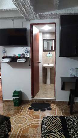 Imagen de la habitación del Hotel Confortel. Foto 13