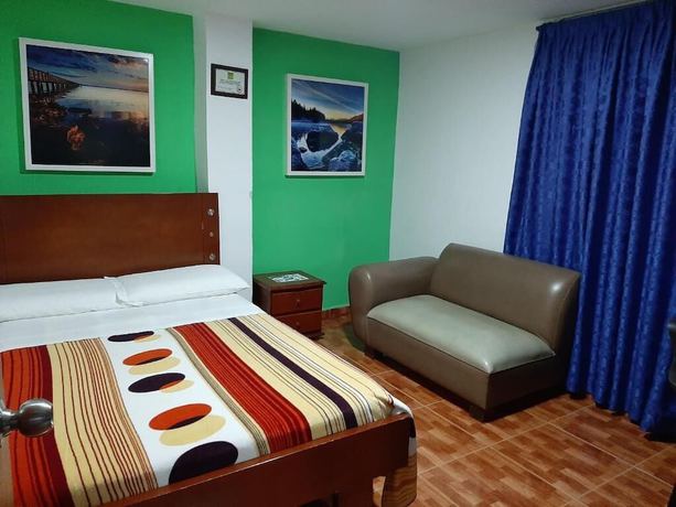 Imagen de la habitación del Hotel Confortel. Foto 15