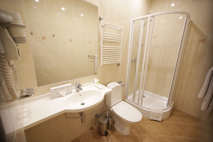 Imagen de la habitación del Hotel Congress. Foto 2