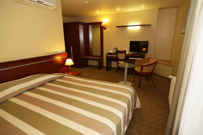 Imagen de la habitación del Hotel Congress. Foto 7