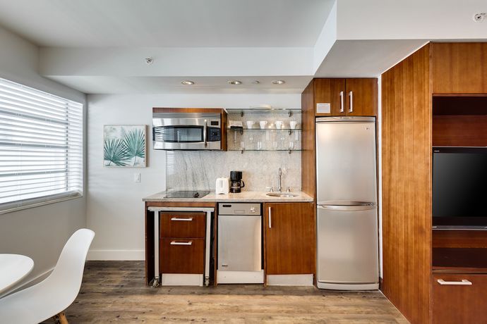 Imagen de la habitación del Hotel Congress Suites at the Strand. Foto 9