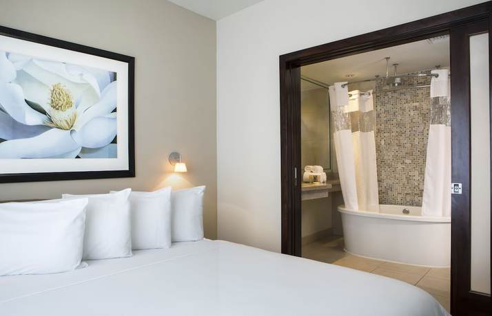 Imagen de la habitación del Hotel Congress Suites at the Strand. Foto 11