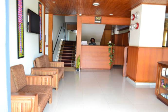 Imagen de los interiores del Hotel Congress, Yaound&eacute;. Foto 13