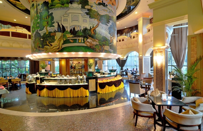 Imagen del bar/restaurante del Hotel Conifer Garden. Foto 4