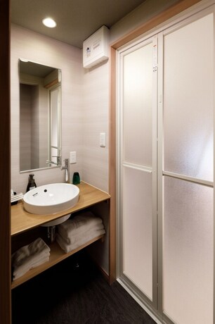 Imagen de la habitación del Hotel Connect Inn Gionshijo. Foto 18