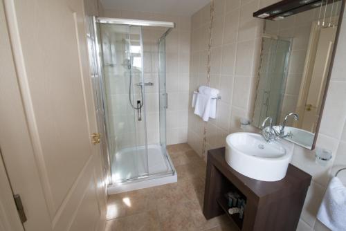 Imagen de la habitación del Hotel Connemara Lake. Foto 3