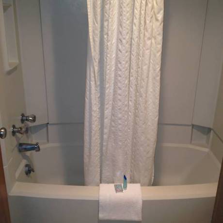 Imagen de la habitación del Hotel Conner Hill Motor Lodge. Foto 6