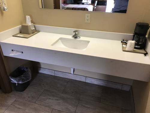 Imagen de la habitación del Hotel Conner Hill Motor Lodge. Foto 10