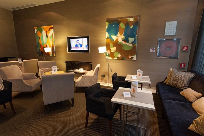 Imagen de los interiores del Hotel Conqueridor. Foto 16