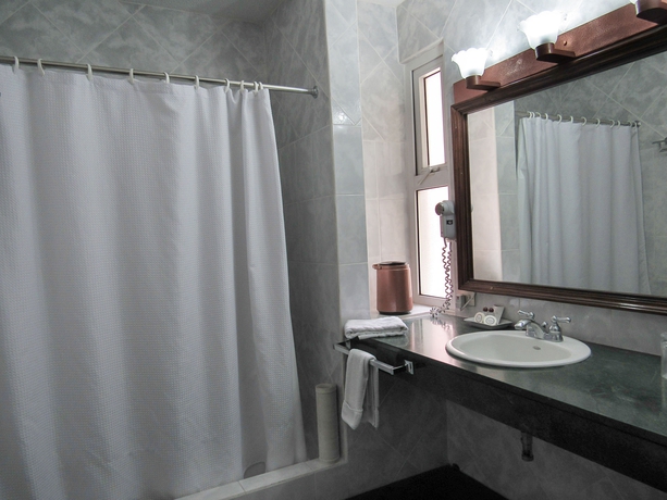 Imagen de la habitación del Hotel Conquistador and Conference Center. Foto 3