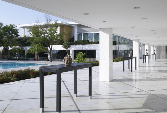 Imagen de los exteriores del Hotel Conrad Athens The Ilisian. Foto 12