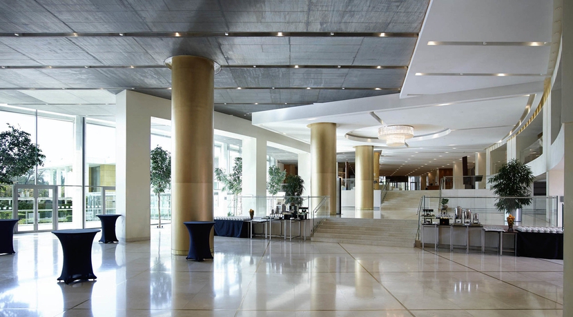 Imagen de los interiores del Hotel Conrad Athens The Ilisian. Foto 14