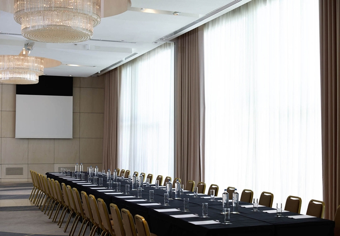 Imagen de los interiores del Hotel Conrad Athens The Ilisian. Foto 15