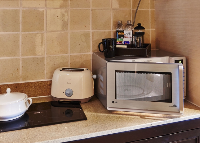 Imagen de la habitación del Hotel Conrad Bangkok Residences. Foto 12