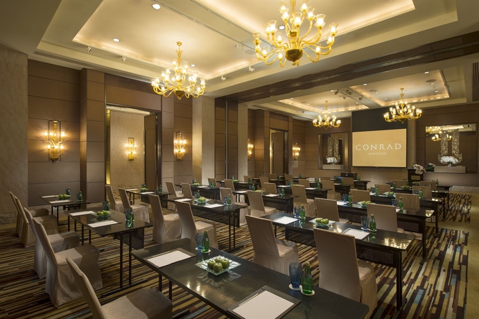 Imagen de los interiores del Hotel Conrad Bangkok - Sha Extra Plus. Foto 11