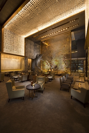 Imagen del bar/restaurante del Hotel Conrad Beijing. Foto 2