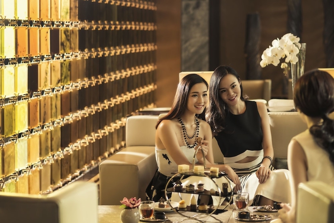 Imagen del bar/restaurante del Hotel Conrad Beijing. Foto 3